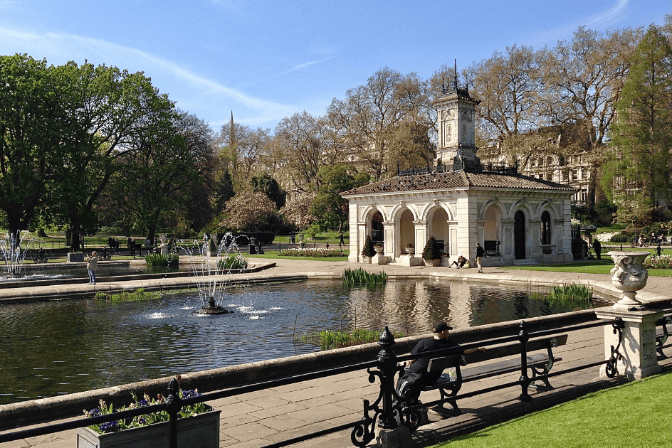Living in Hyde Park, Hyde Park amenities, Hyde Park community, Hyde Park lifestyle, London relocation